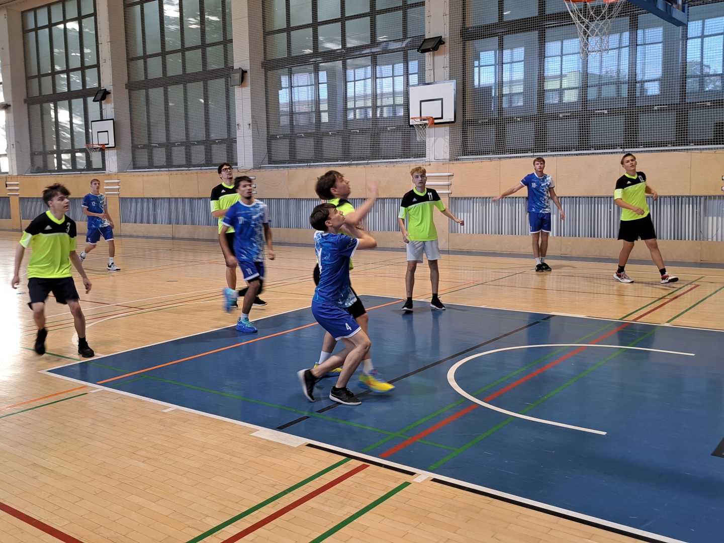 tělocvična žáci sport turnaj basketbal hoši