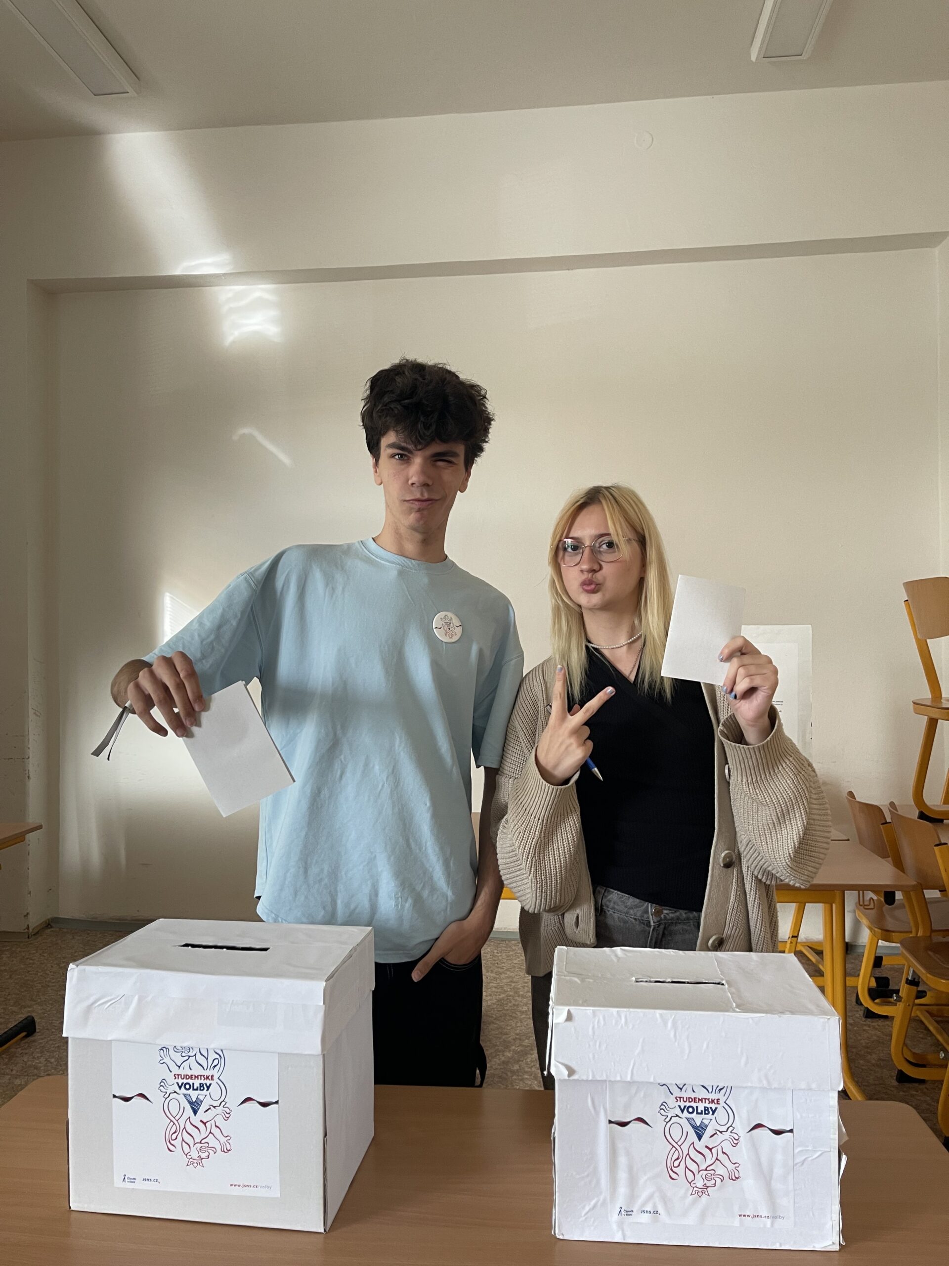 studentské volby žáci volíme třída volební krabice