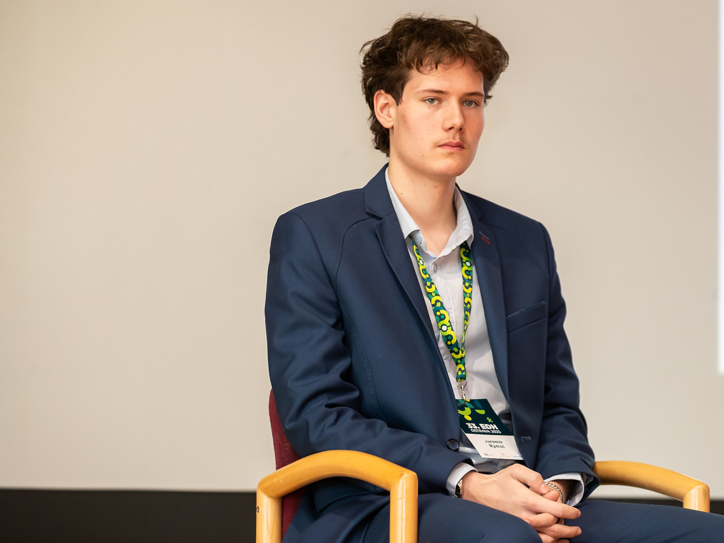 žák 2. ročníku na krajské konferenci EDH 2025