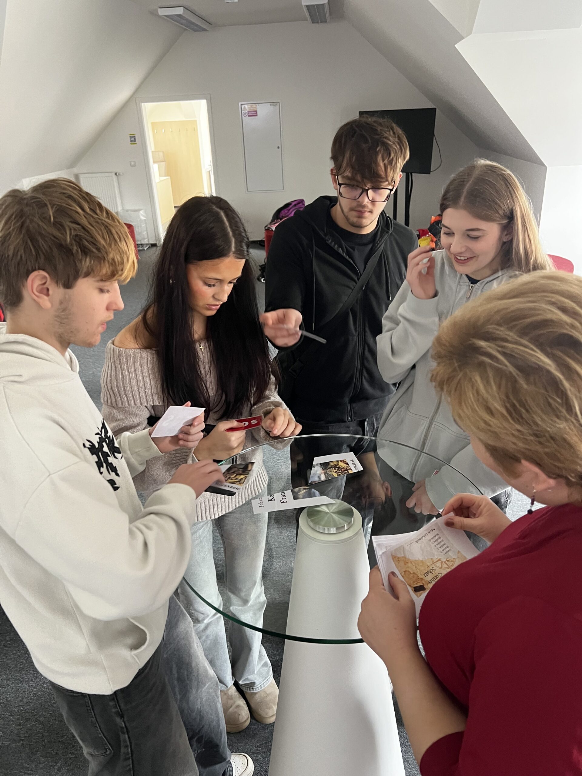 žáci na univerzitě úniková hra Goethes Schatz